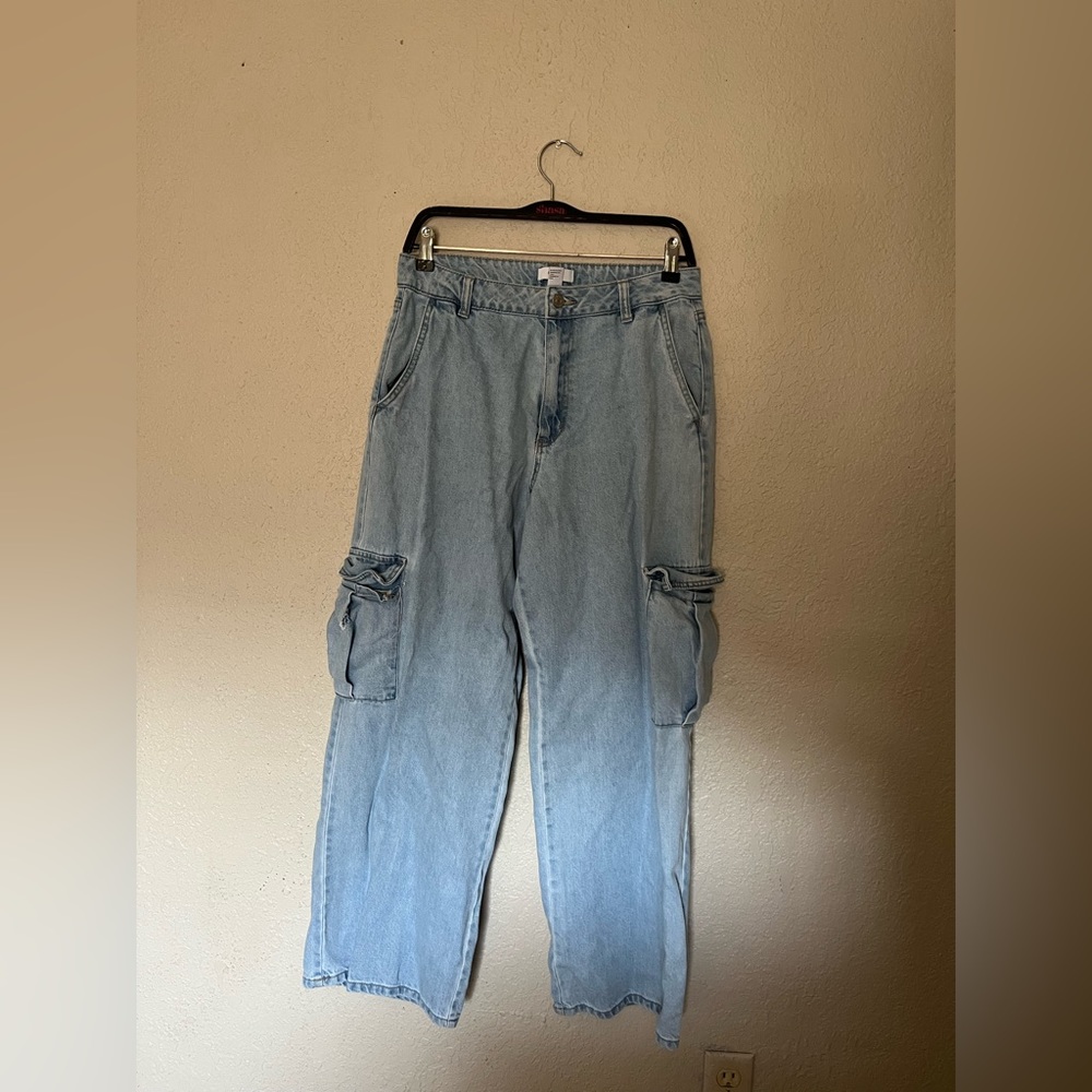 Forever 21 | Hugh Rise Cargo Jeans